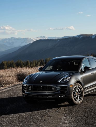 2018 Porsche Macan Option Codes