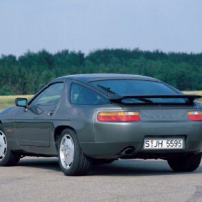 Porsche 928 S4 (1987) - Specifications & Performance