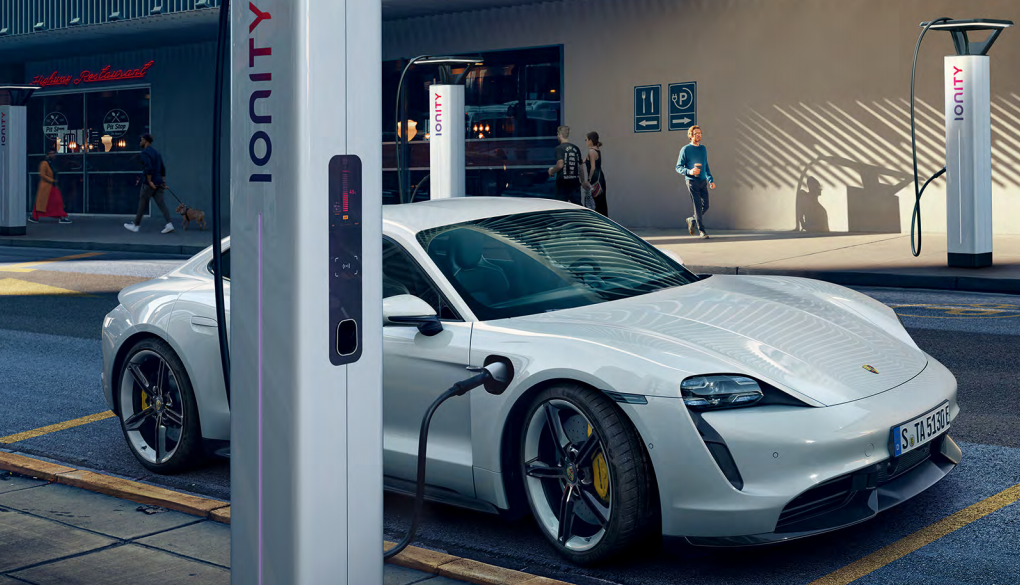 Taycan Sales Brochure