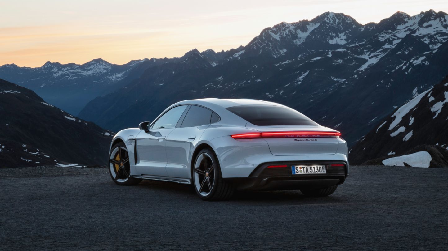 Taycan Turbo S, 2019, Porsche AG