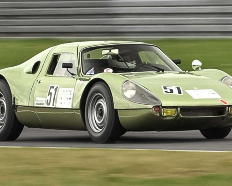 Porsche 904 Carrera GTS: 2.0L Flat-4 Engine Sound!