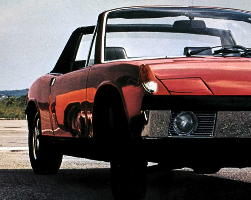 The 914 hip can be well seen from this angle. 
