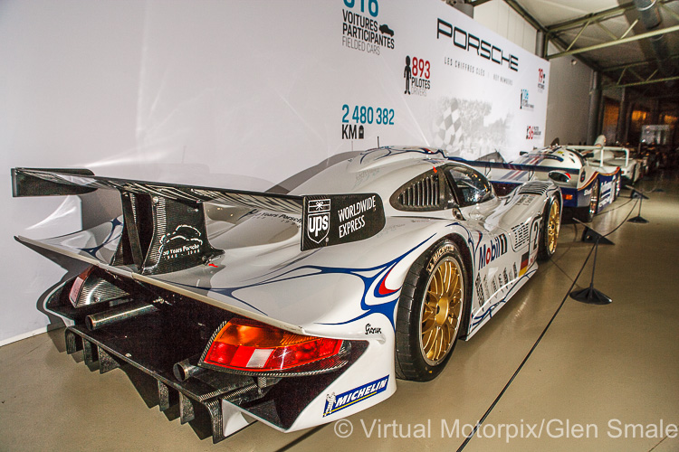 1998 winning Porsche 911 GT1