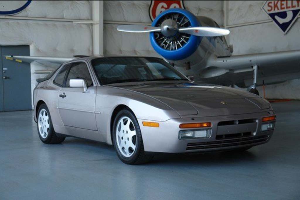 Porsche 944 Turbo S Coupe sPecs