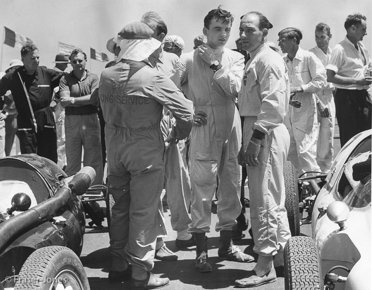On the grid before the start of the 1960 SA Grand Prix in East London