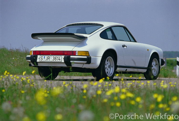 1987 model 911 Carrera 3.2 Club Sport Coupé