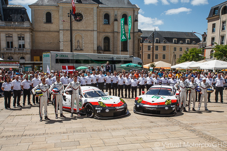 #91 and #92 Porsche 911 RSR