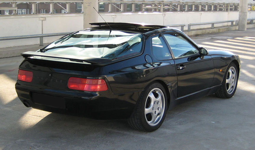 Rear spoiler painted matte black 968