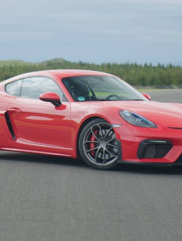 718 Cayman GT4 Specs