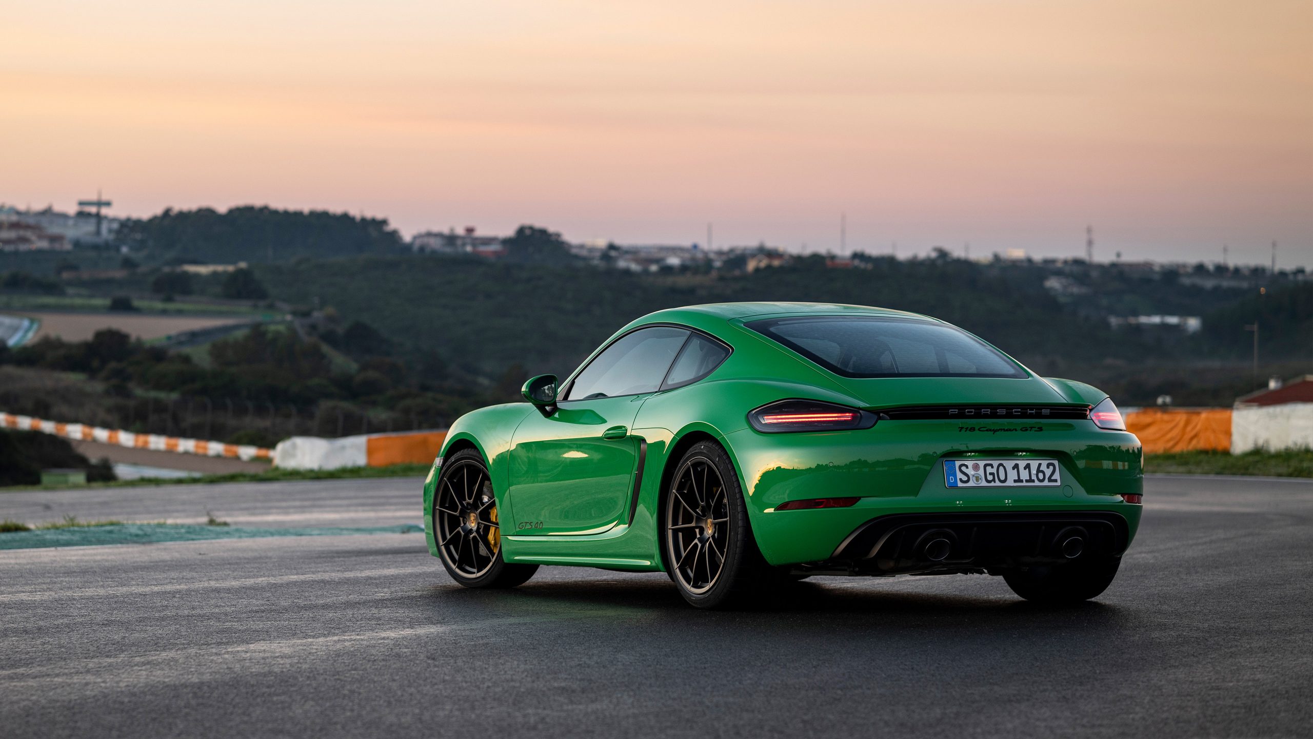 Porsche 718 Cayman GTS 4.0 (2020) – Specifications