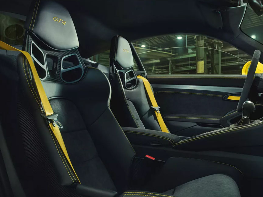 2020 Porsche 718 (982) GT4 seats