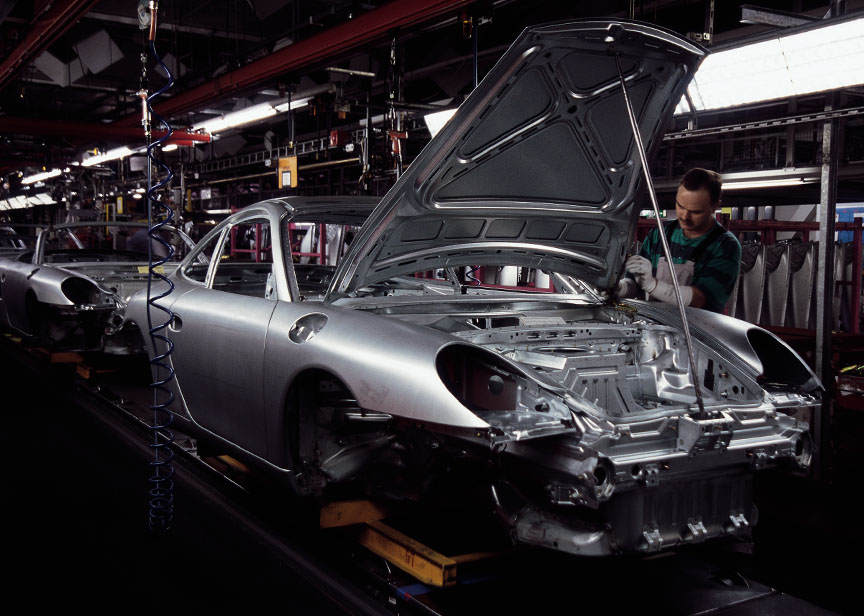 Porsche 911 996 production in Stuttgart Zuffenhausen, body shell, body in white