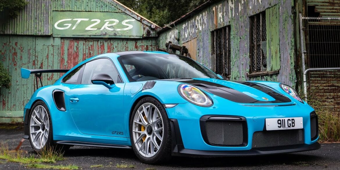 Porsche 911 GT2 RS- The Ultimate Road Review - Carfection (4K)