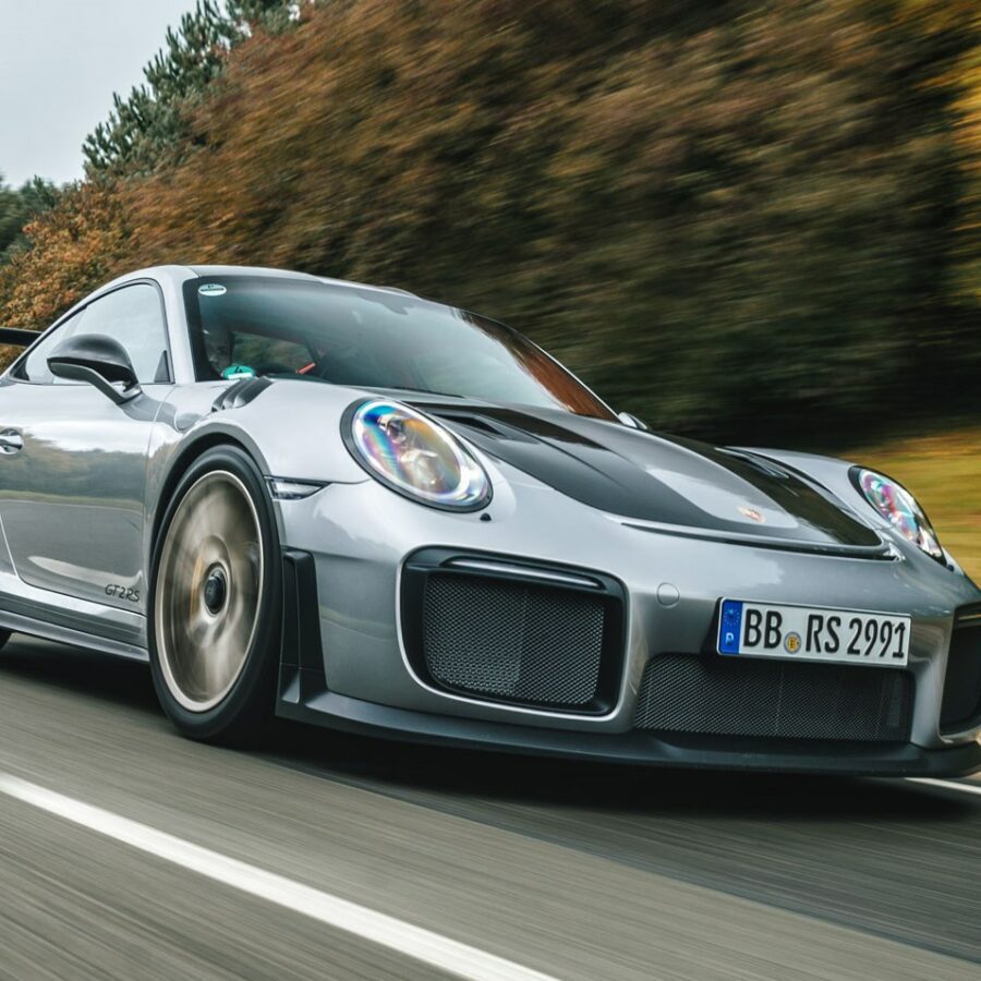 Porsche 911 GT2 RS review: flat-out in the maximum 911