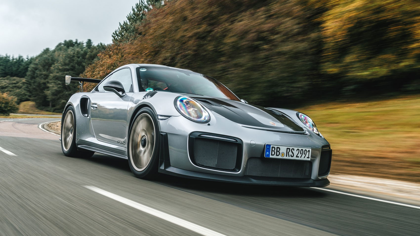 Porsche 911 GT2 RS review: flat-out in the maximum 911