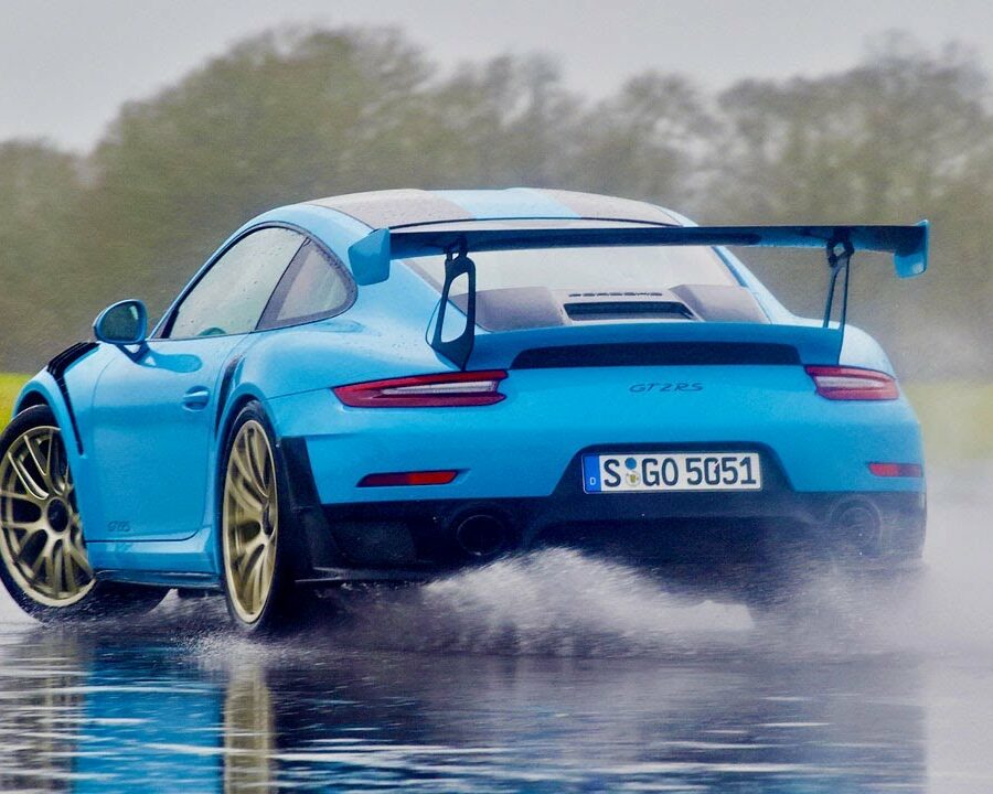 The 991.2 Porsche 911 GT2 RS on Top Gear