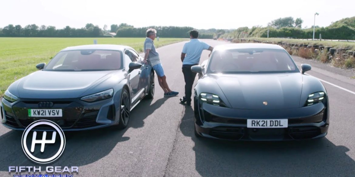 Porsche Taycan Turbo vs Audi RS e-tron GT R