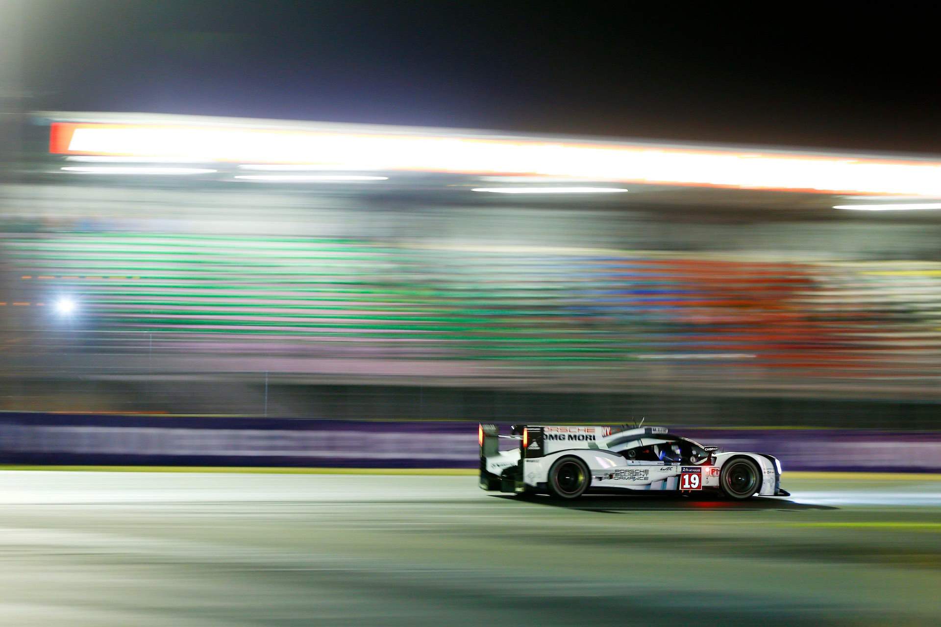 #19 Porsche 919 LMP1 Hybrid racing through the night at Le Mans