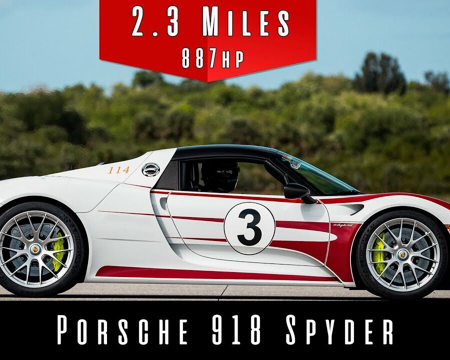 Watch This 2015 Porsche 918 Spyder Break The 200-MPH Barrier