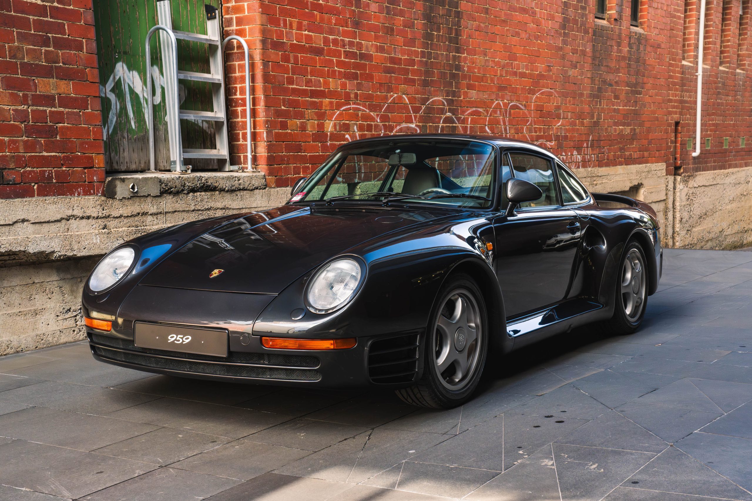 1988 Porsche 959 'Komfort' | Daniel Kalisz ©2023 Courtesy of RM Sotheby's