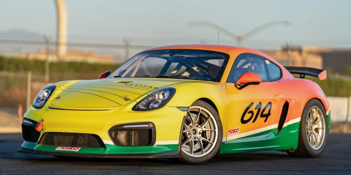 2016 Porsche Cayman GT4 Clubsport MR