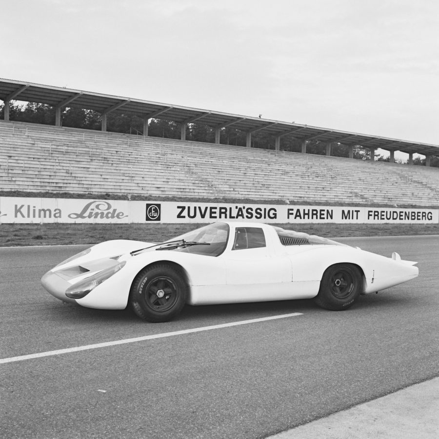 Porsche 907